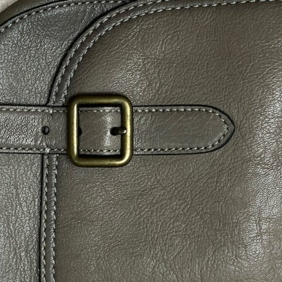 Nice gently used leather Frye shoulder handbag - Picture 7 of 10